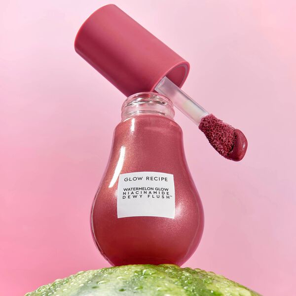 Watermelon Glow Niacinamide Dewy Flush - Lysnende flydende blush