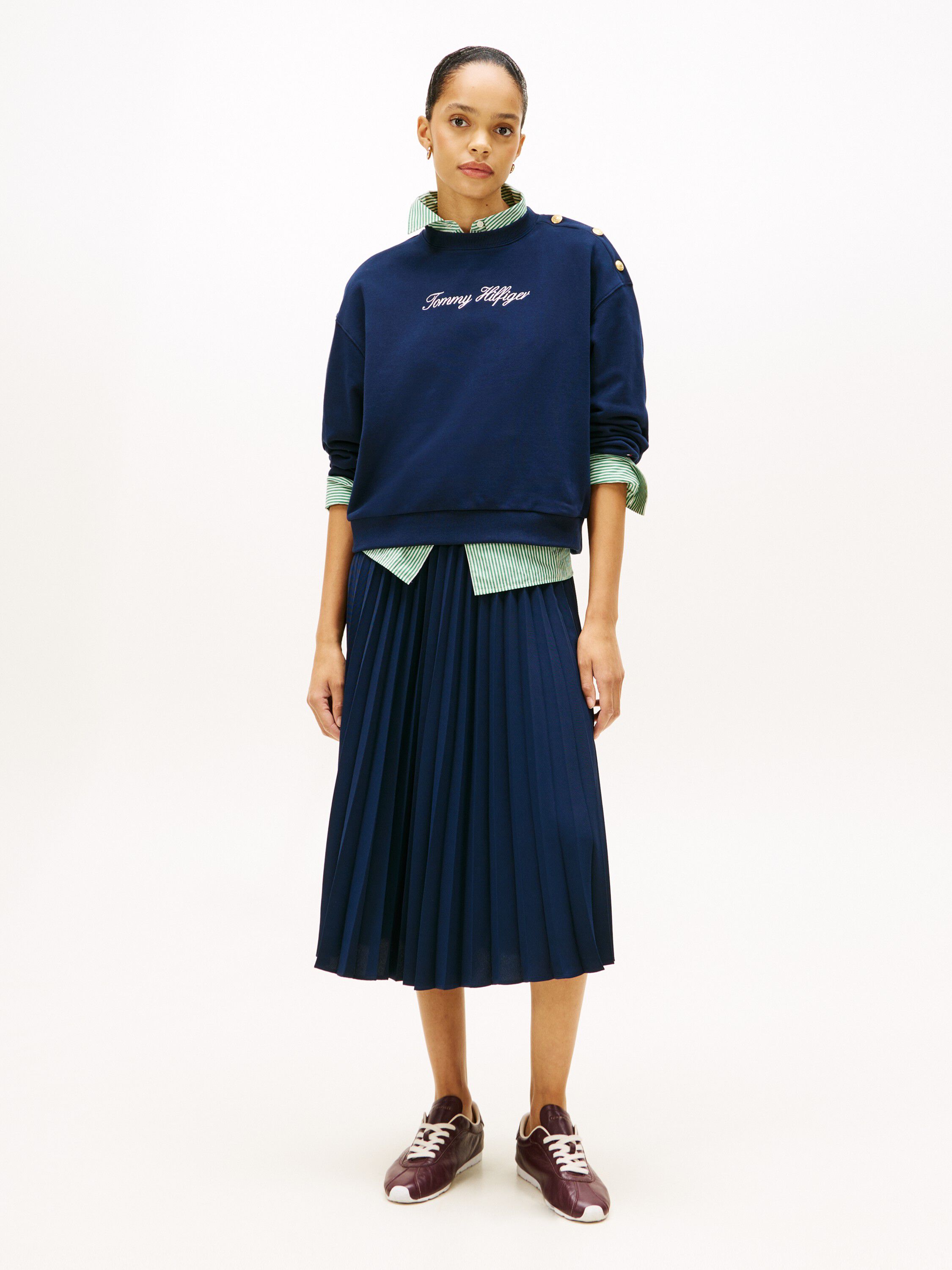 GOLD BTN SCRIPT TERRY SWTSRT