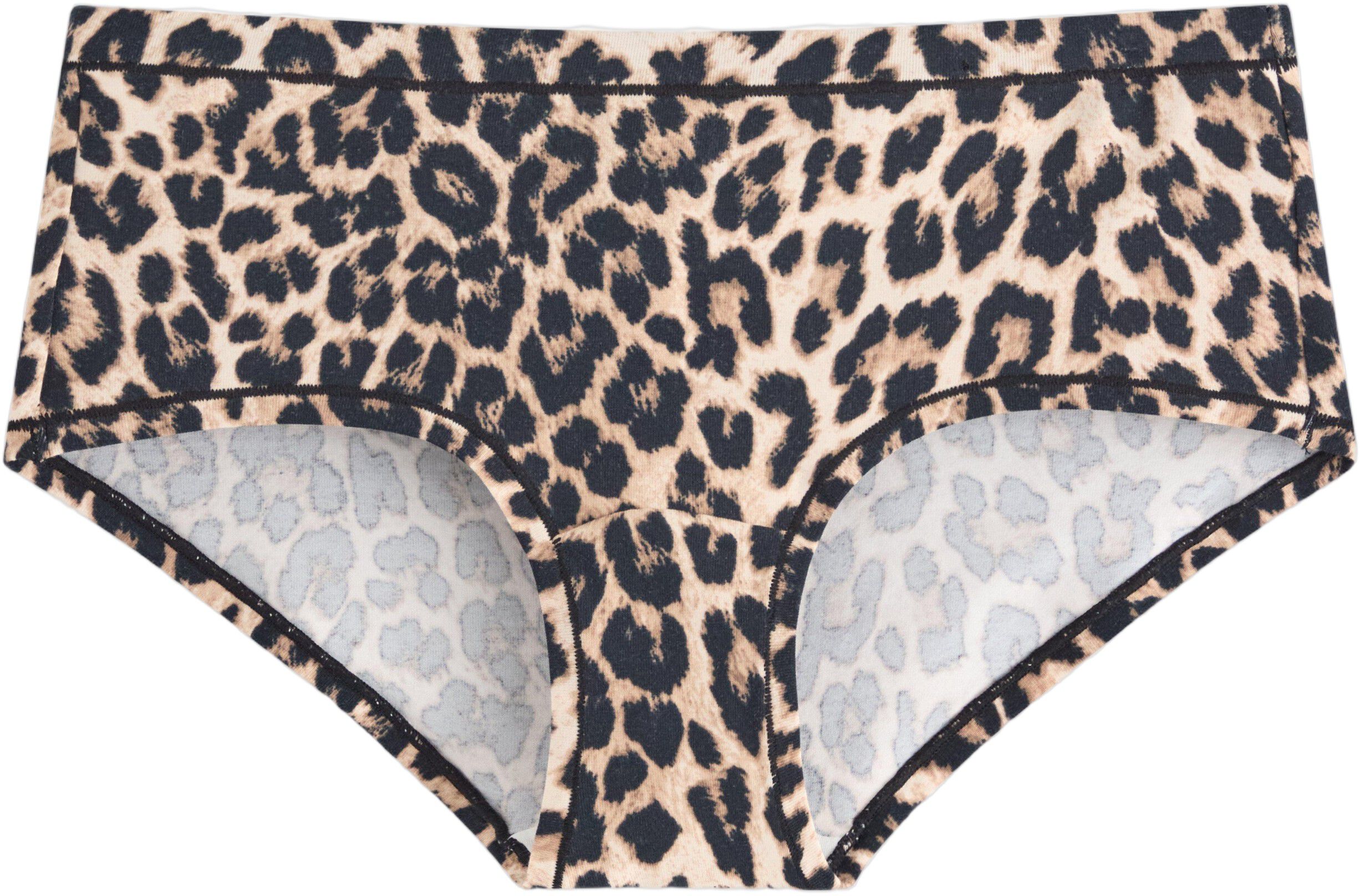 Comfortable cotton briefs with a re