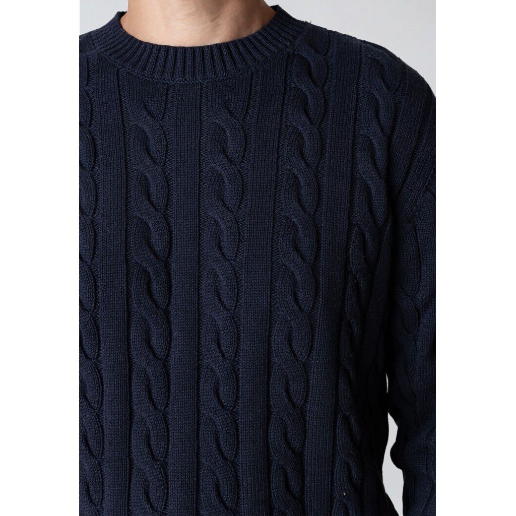 August cable knitted jumper