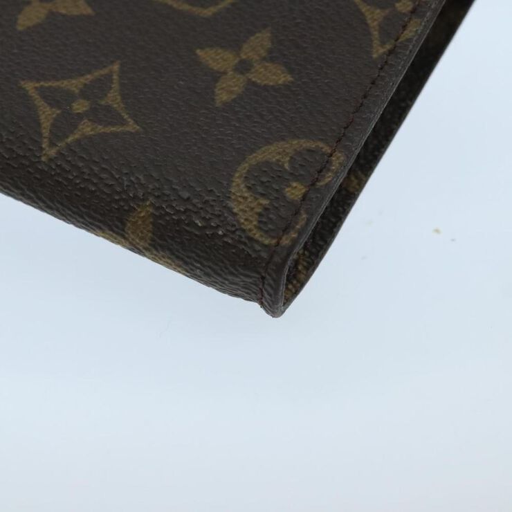 Louis Vuitton Pouch
