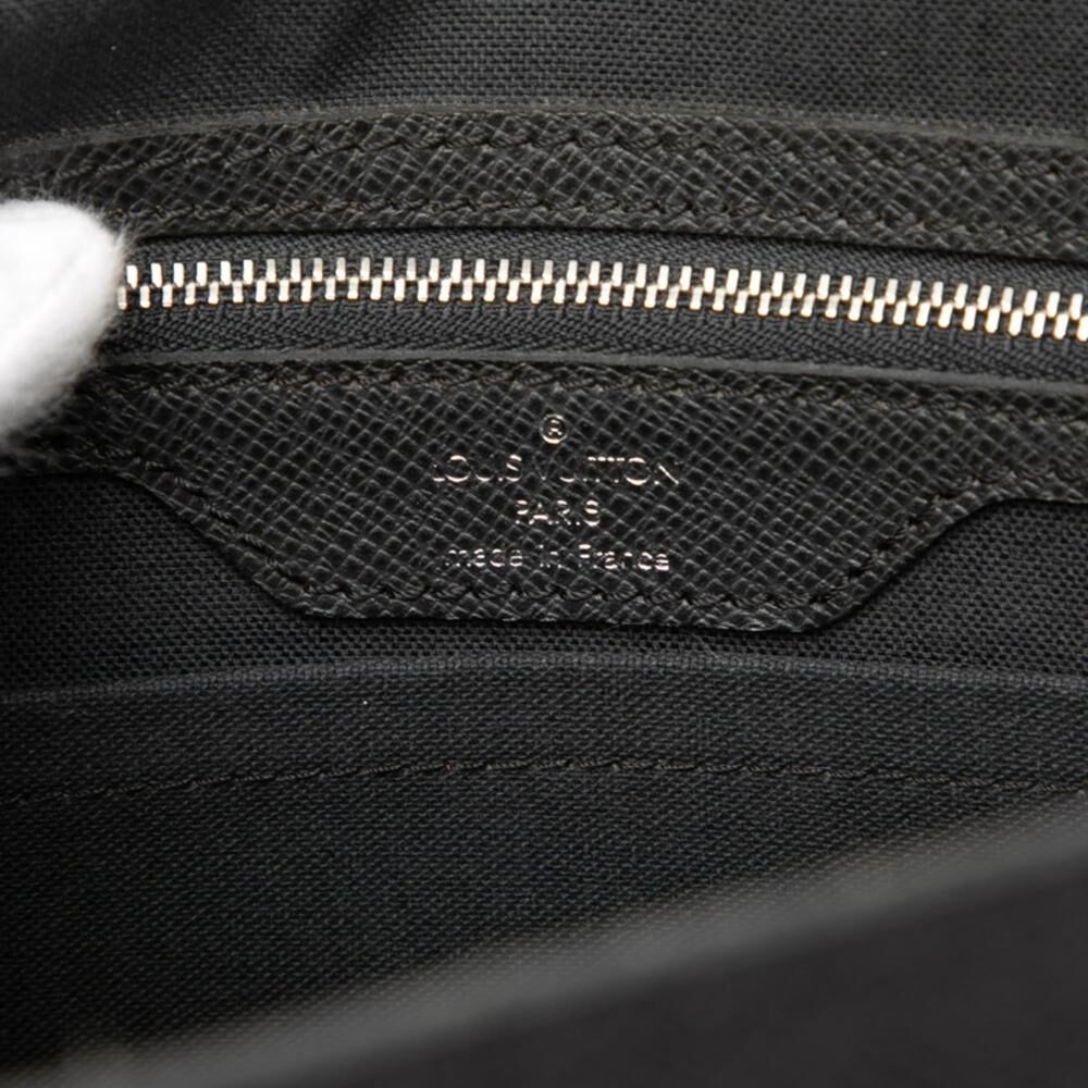 Louis Vuitton Messenger