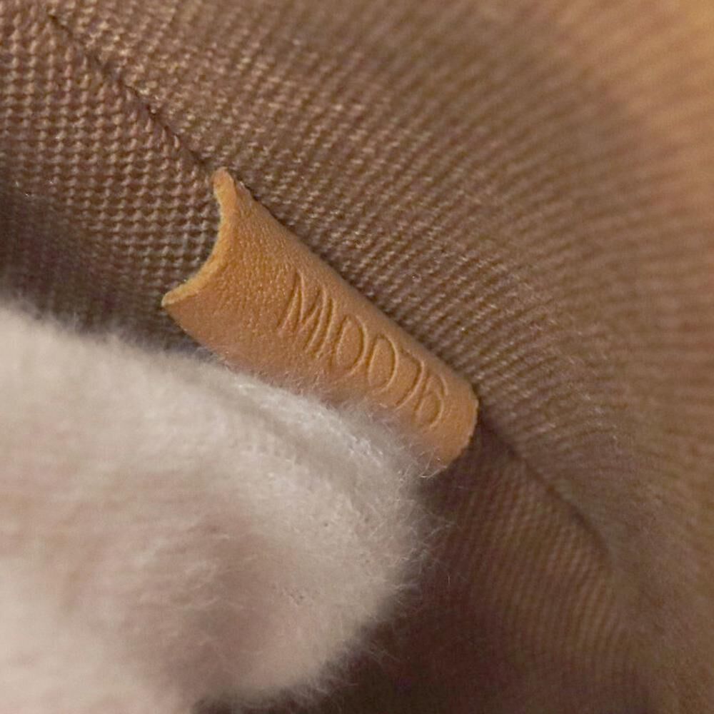 Louis Vuitton Messenger