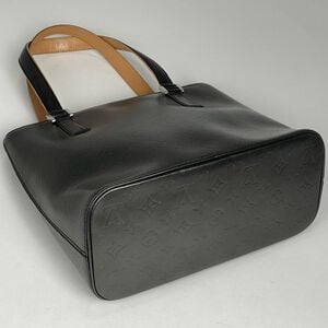 Louis Vuitton Stockton