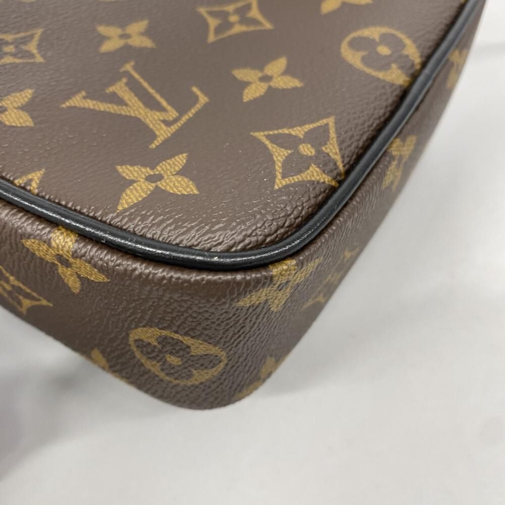 Louis Vuitton Shoulder Bags