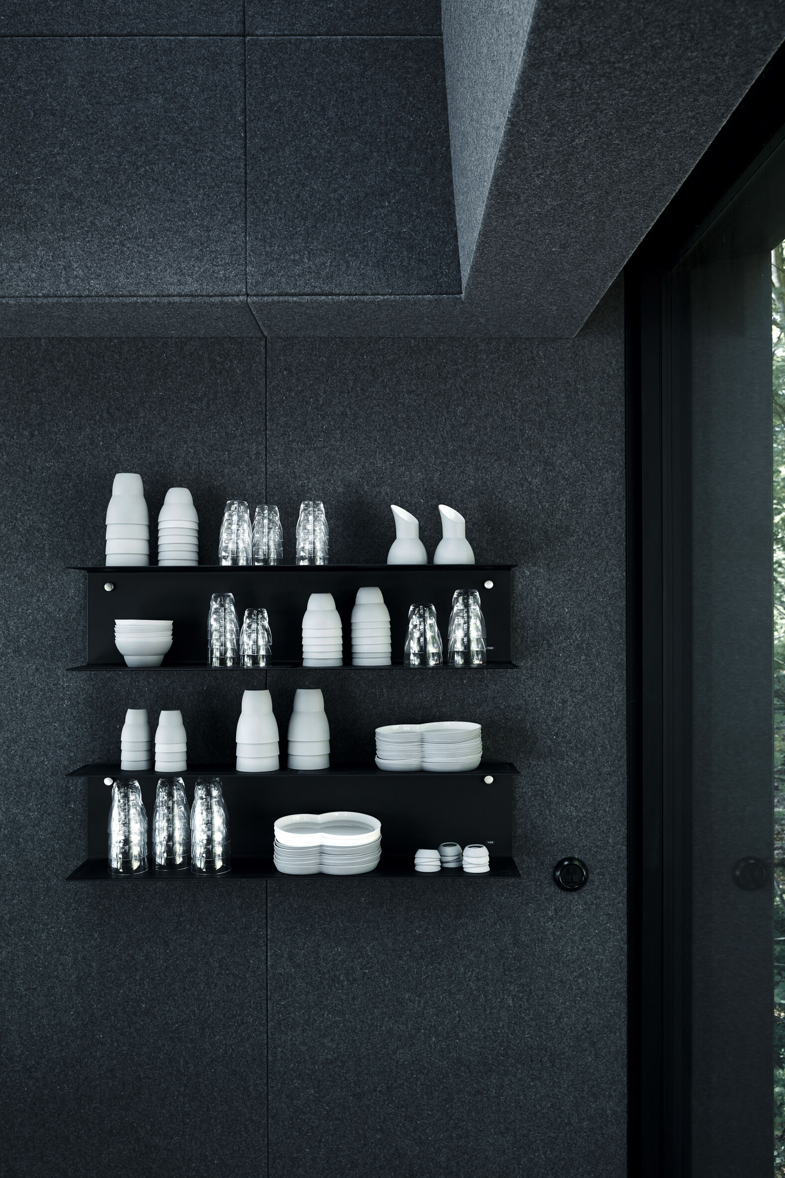 Vipp922 hylde 100 cm.