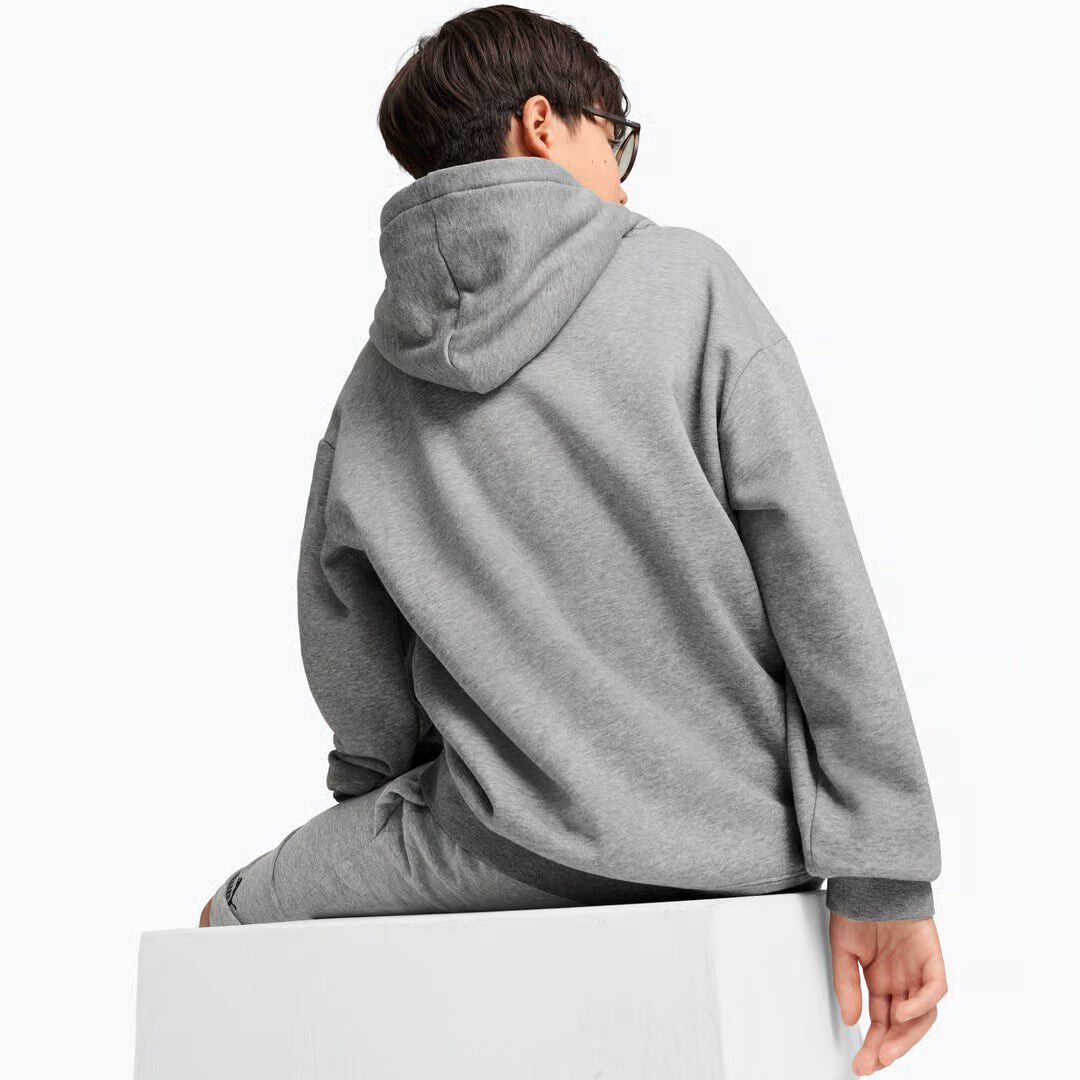 Small Logo Relaxed H&aelig;ttetr&oslash;je