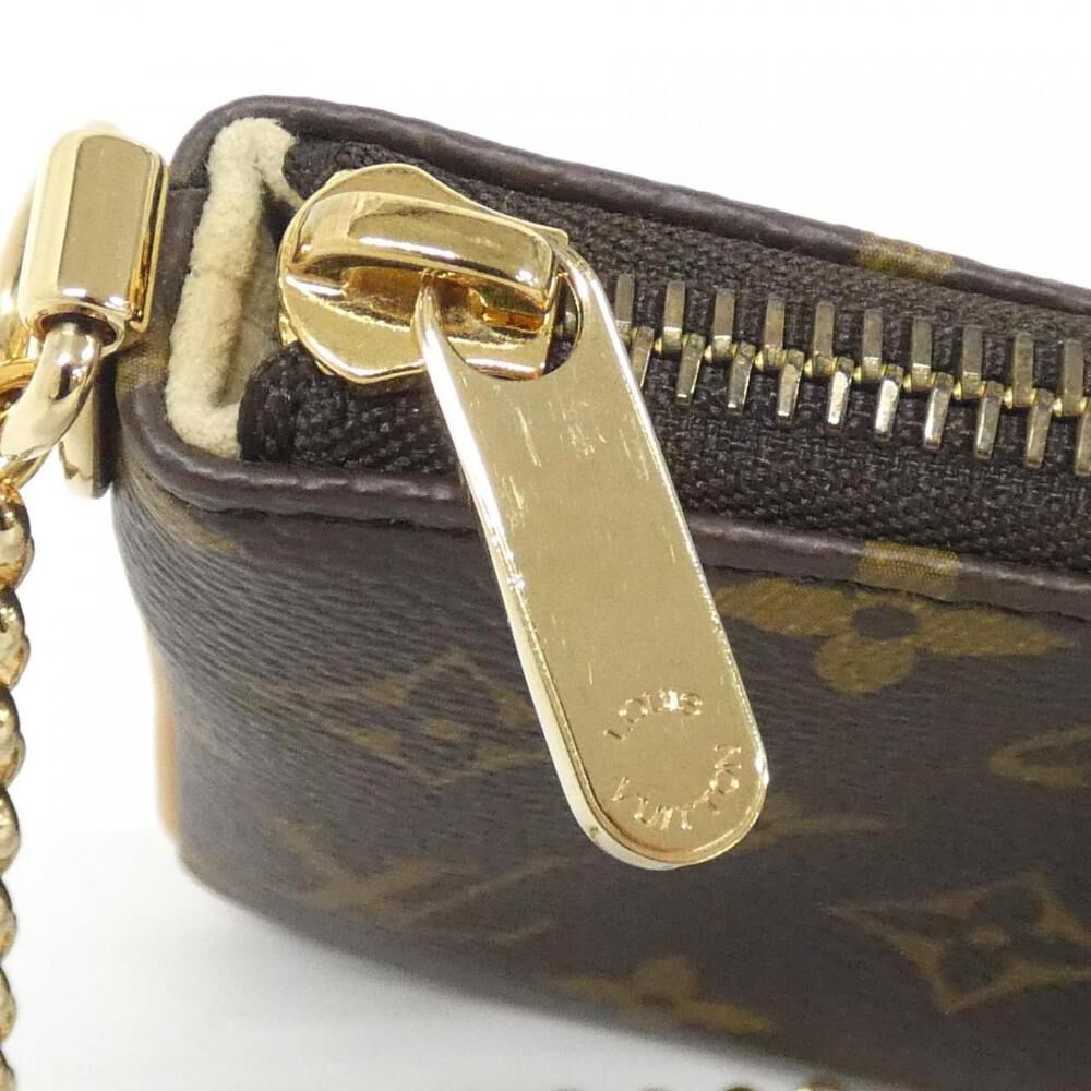 Louis Vuitton Clutch