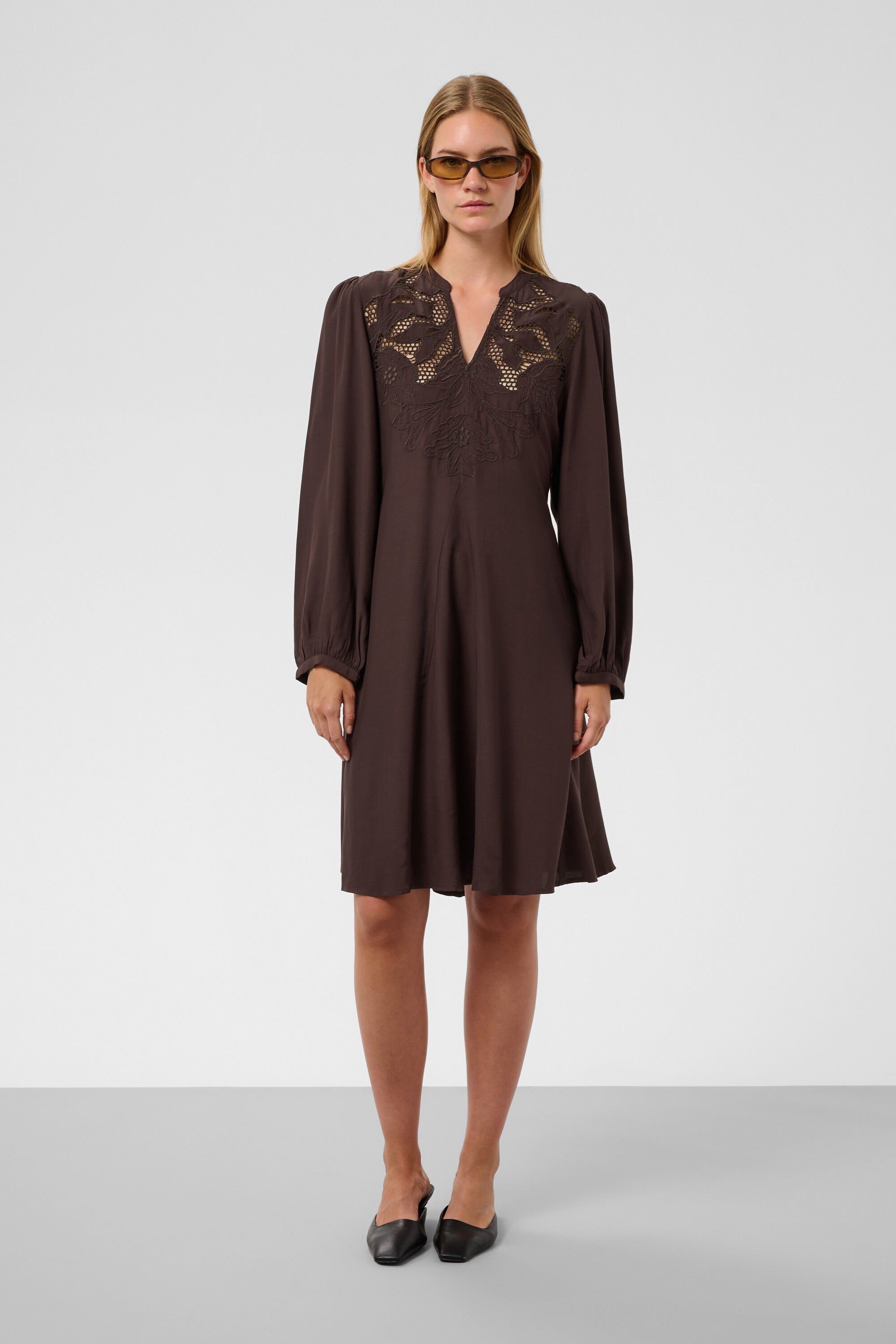 SLLantana Embroidery Dress