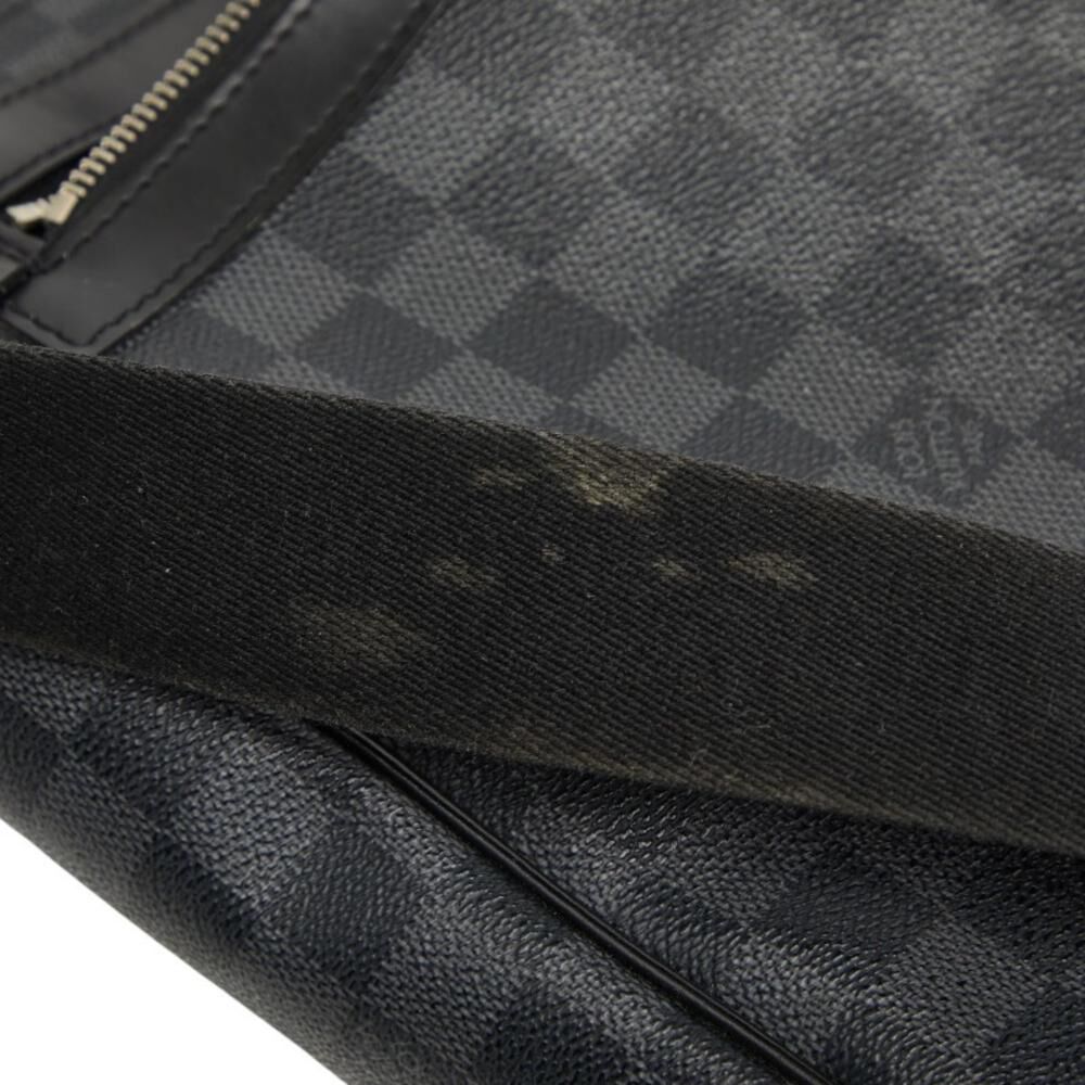 Louis Vuitton District