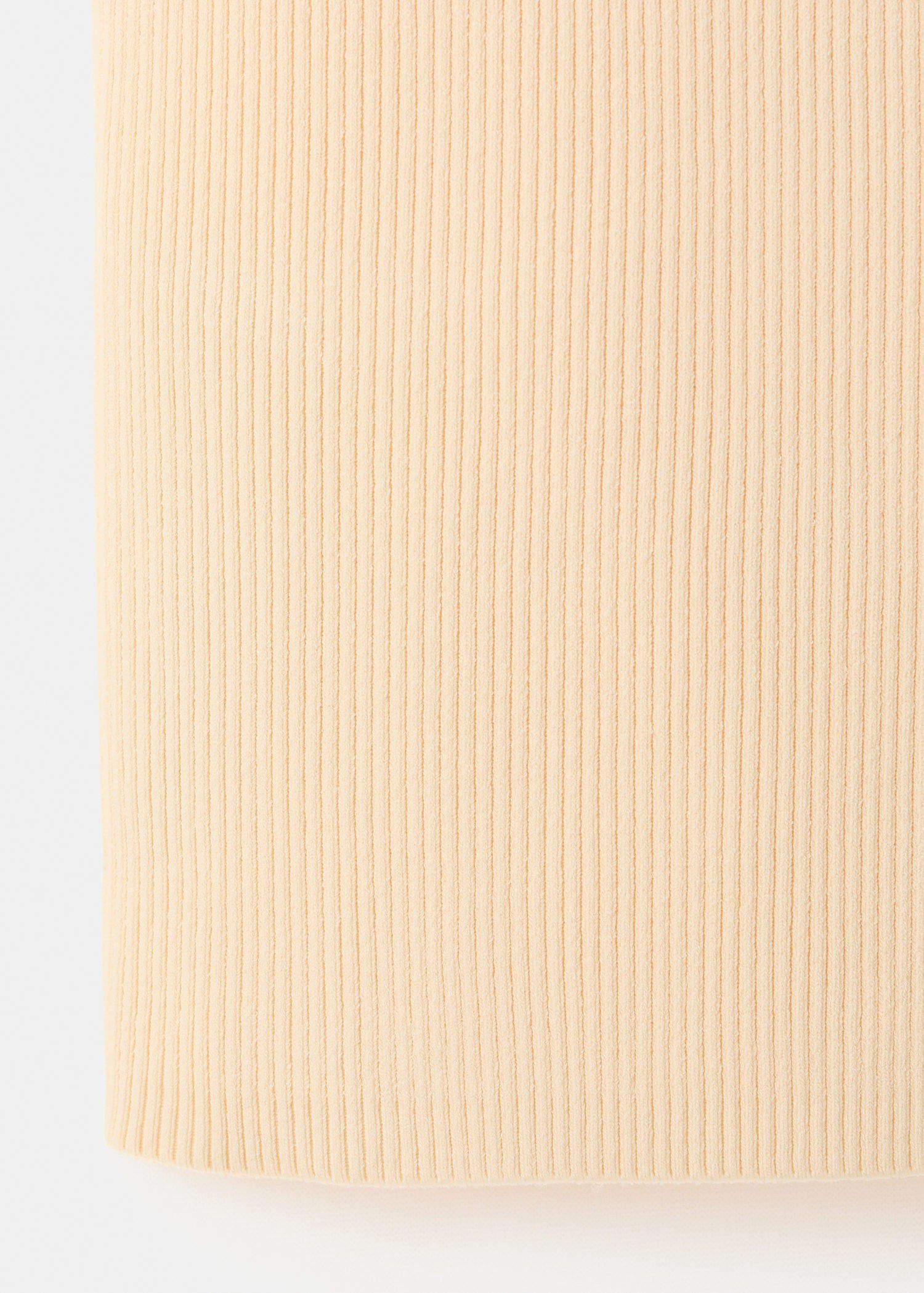 Ribbed top with beads