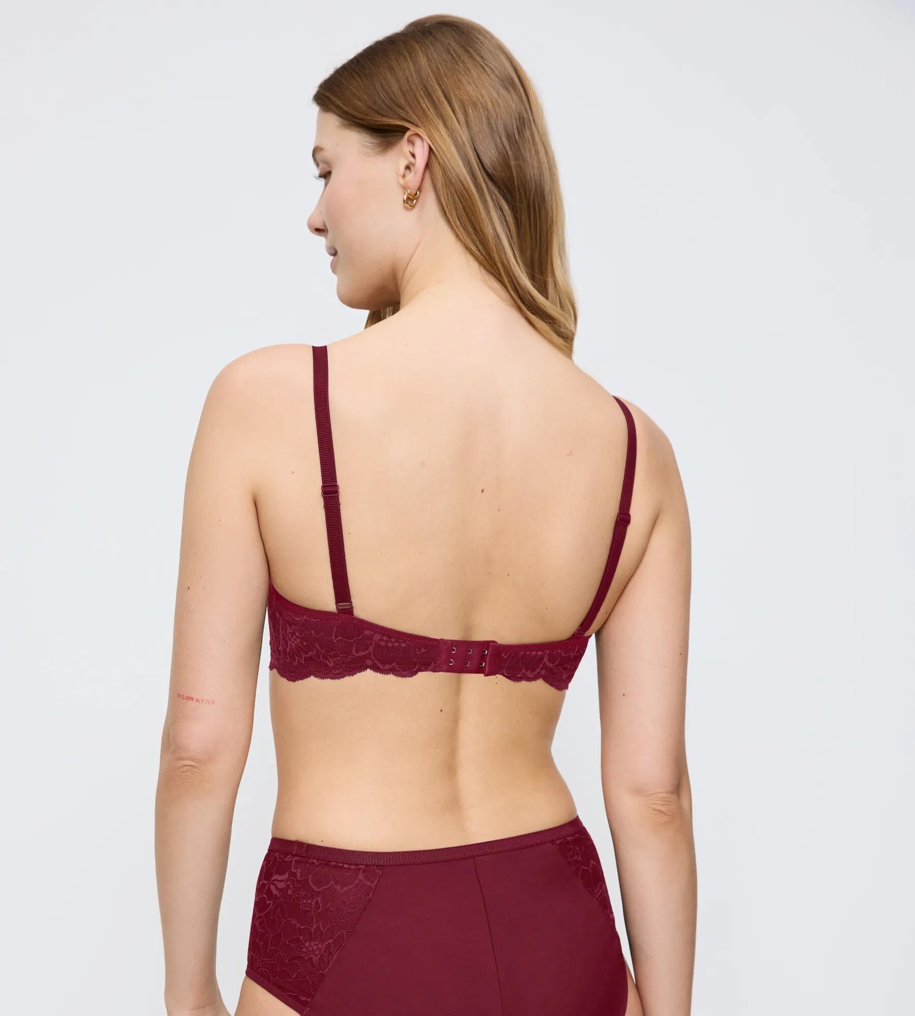 Amourette Charm T W02