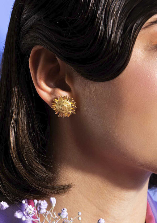 MOCK MEADOW ØRERINGE