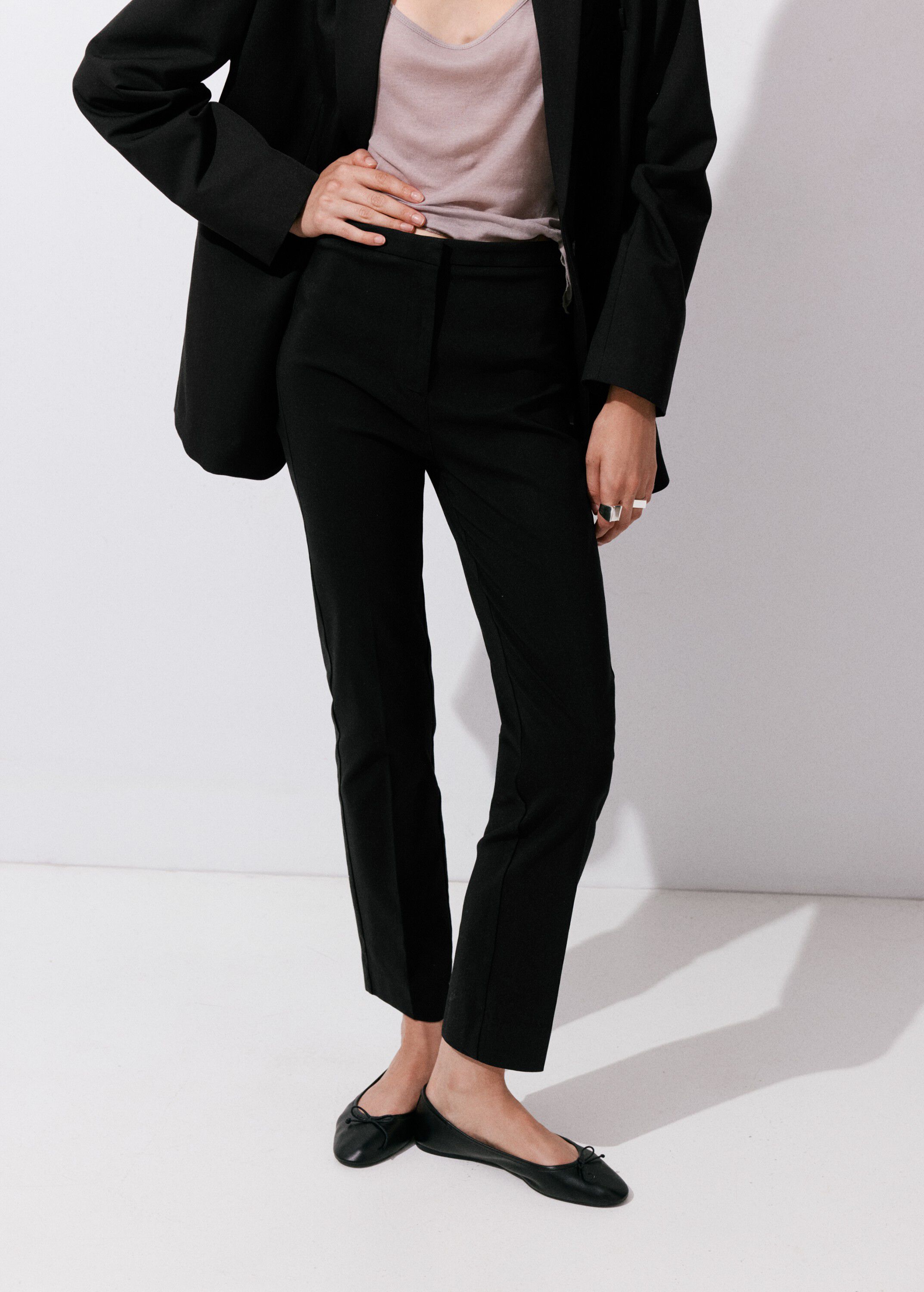 Straight-cut crop trousers