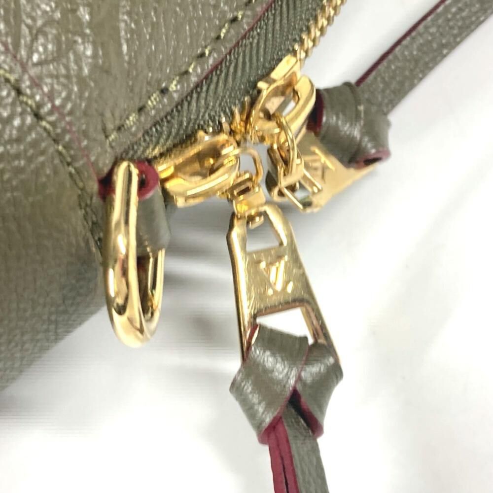 Louis Vuitton Shoulder Bags