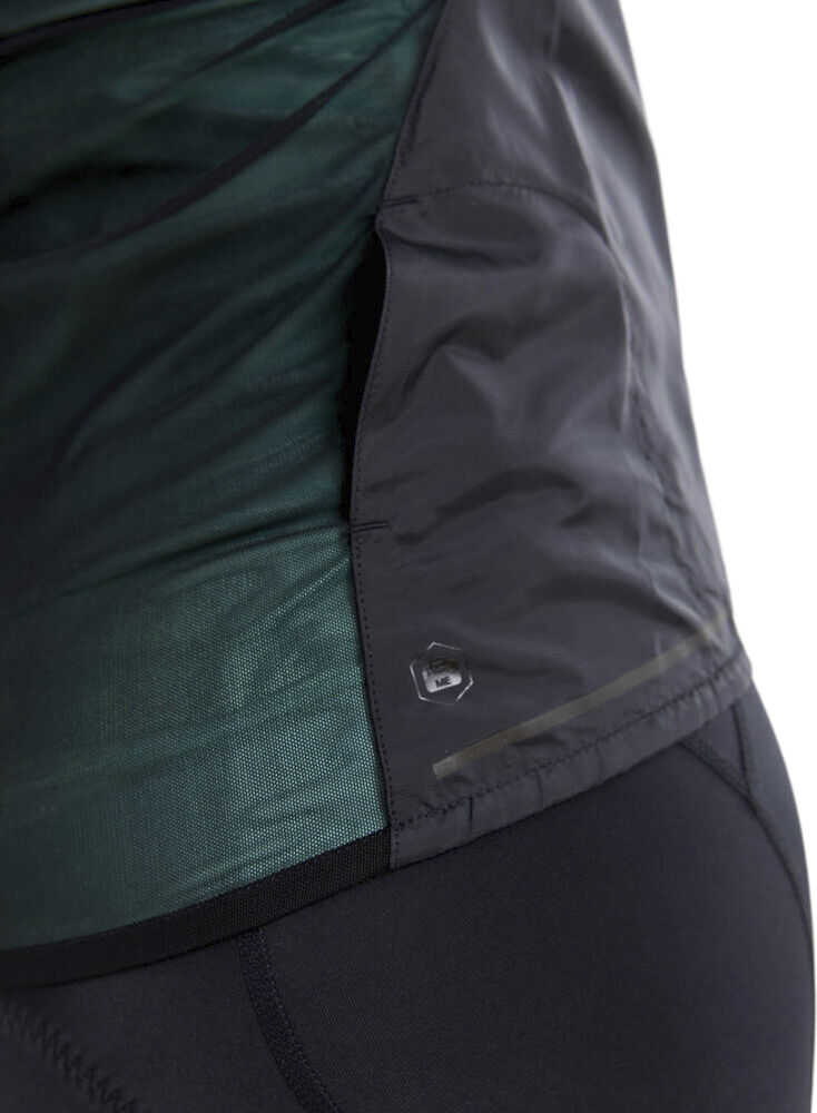 Essence Light Wind Vest