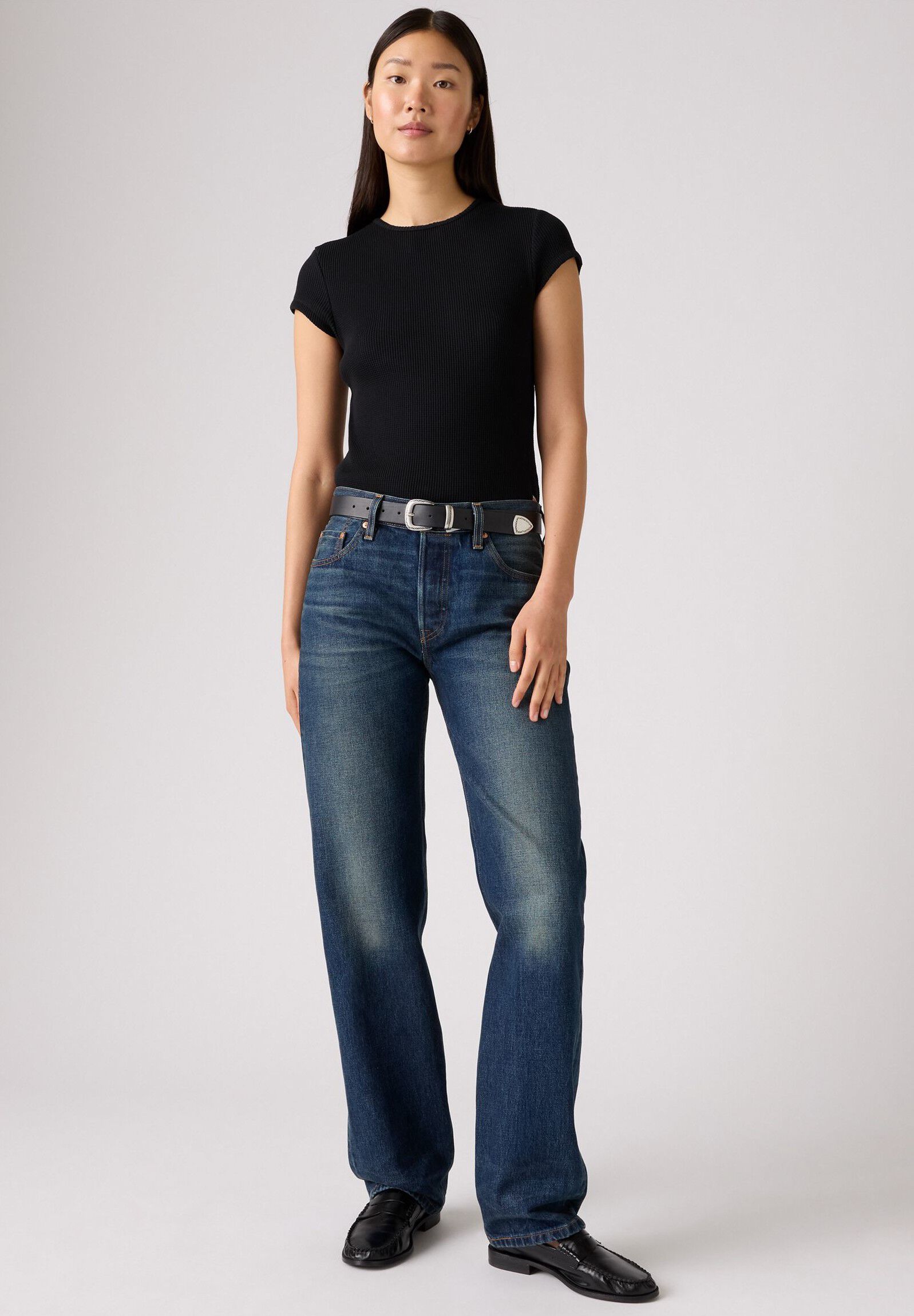 501 90S EDUCATE IN ARTS SELVED