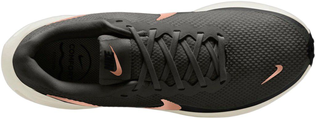 Revolution 8 Sneakers