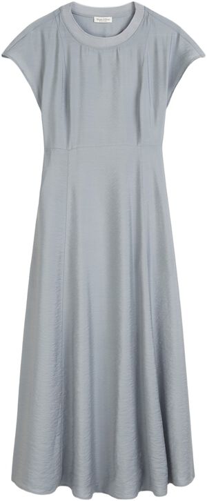 Dress, feminine shape, round neckli