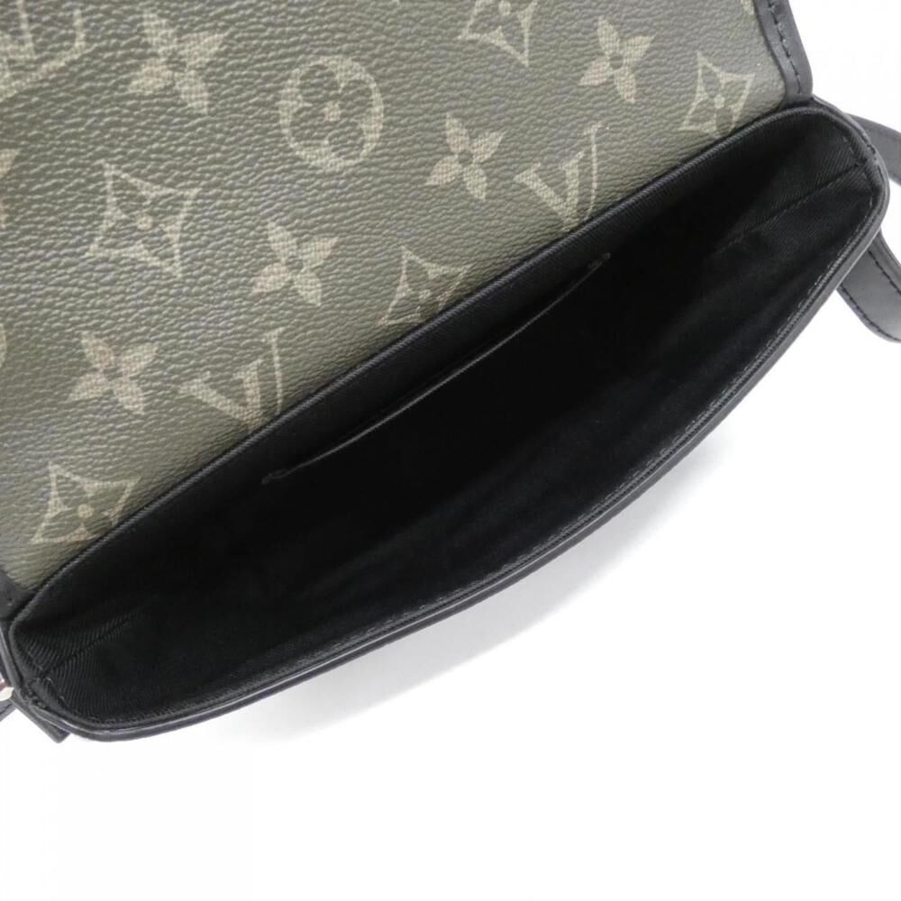Louis Vuitton Shoulder Bags