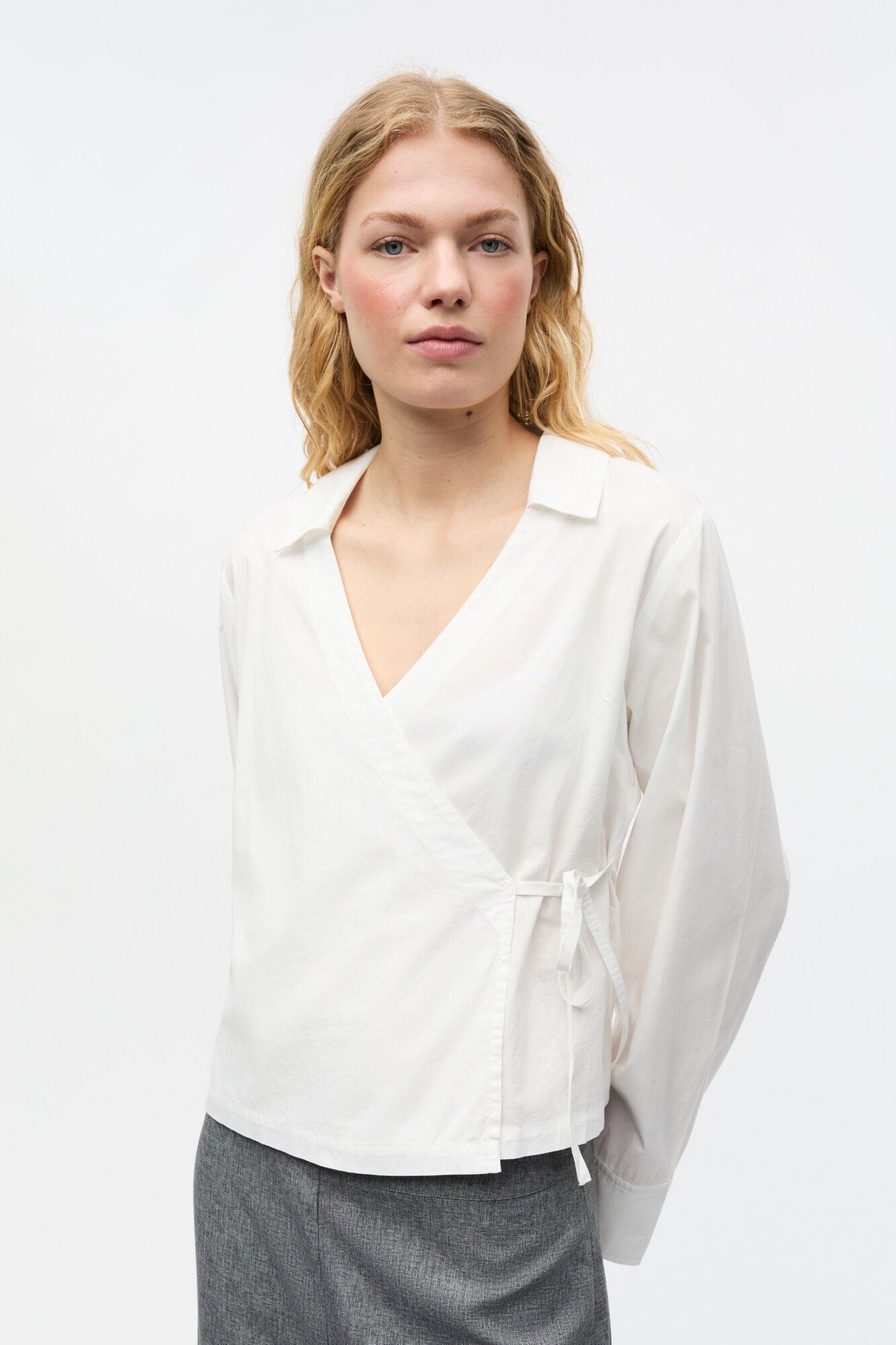 ENAKRON LS V-N SHIRT 7119