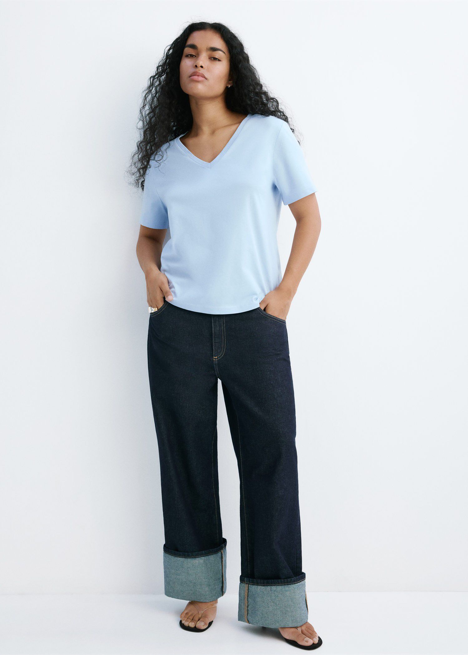 V-neck cotton T-shirt