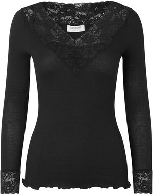 Organic t-shirt w/ lace