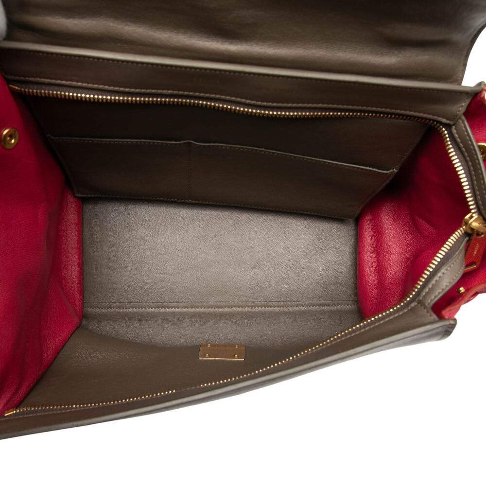 C&eacute;line Trapeze