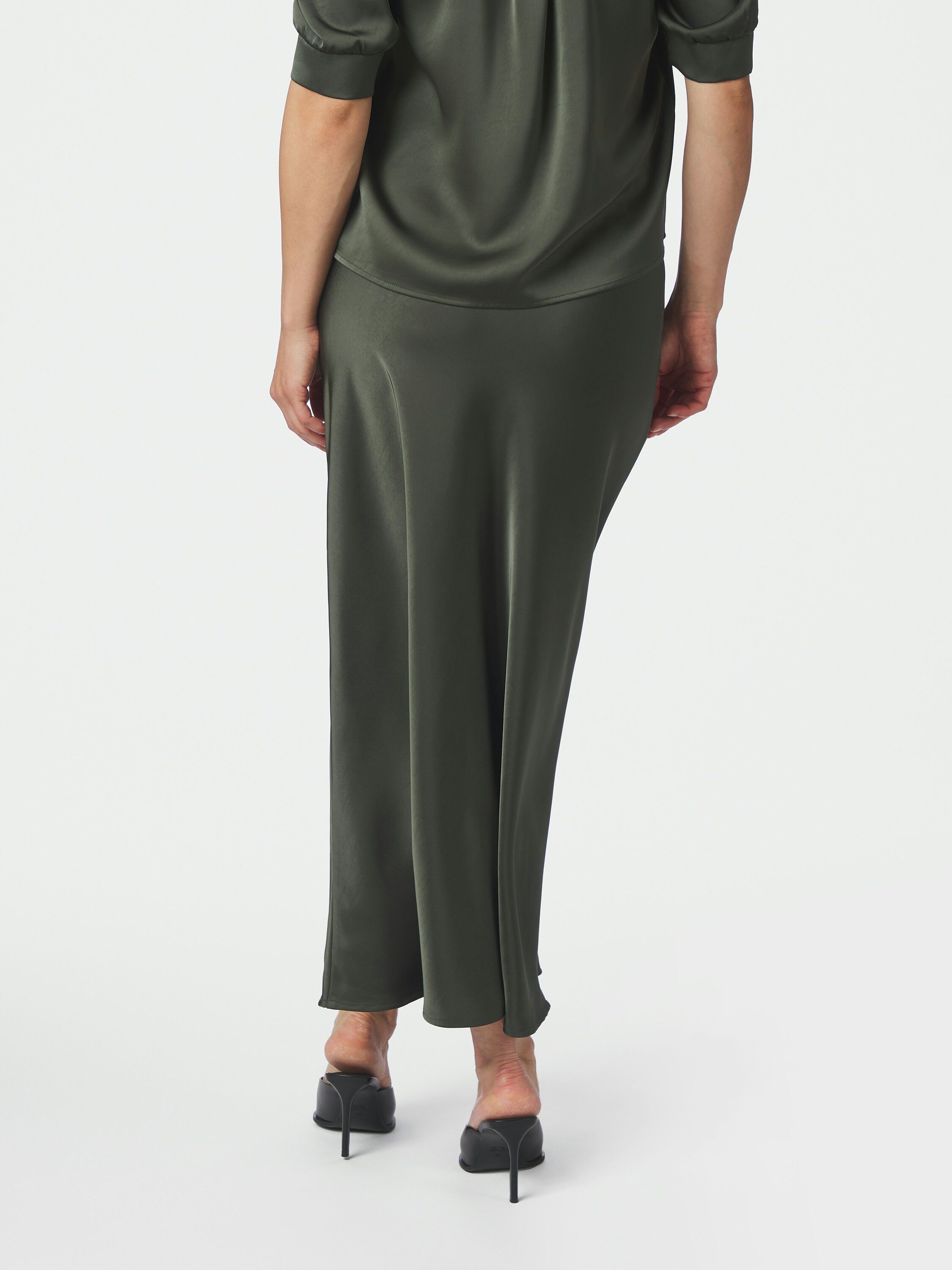 Vicky Heavy Sateen Skirt