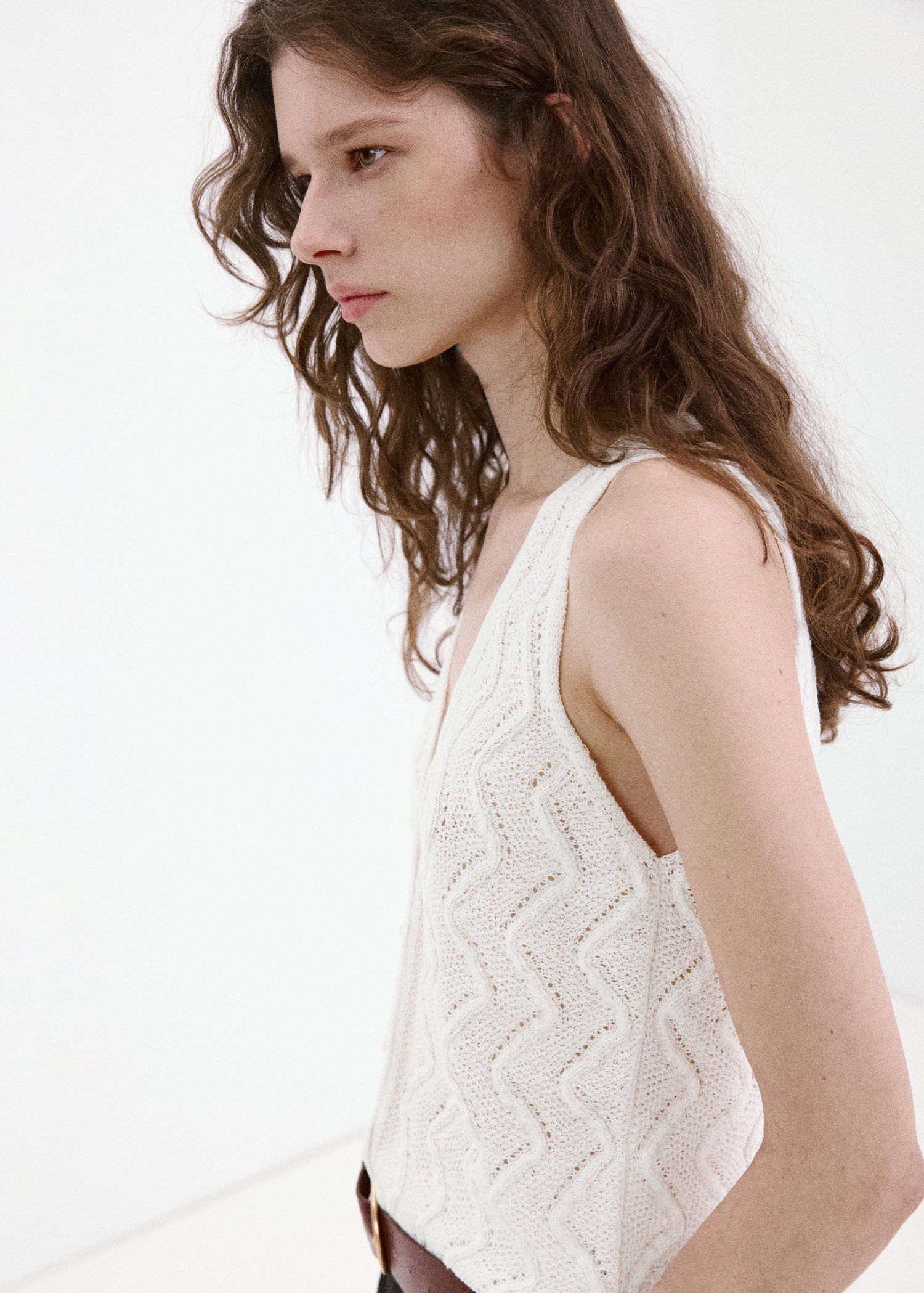 Openwork knit V-neck gilet