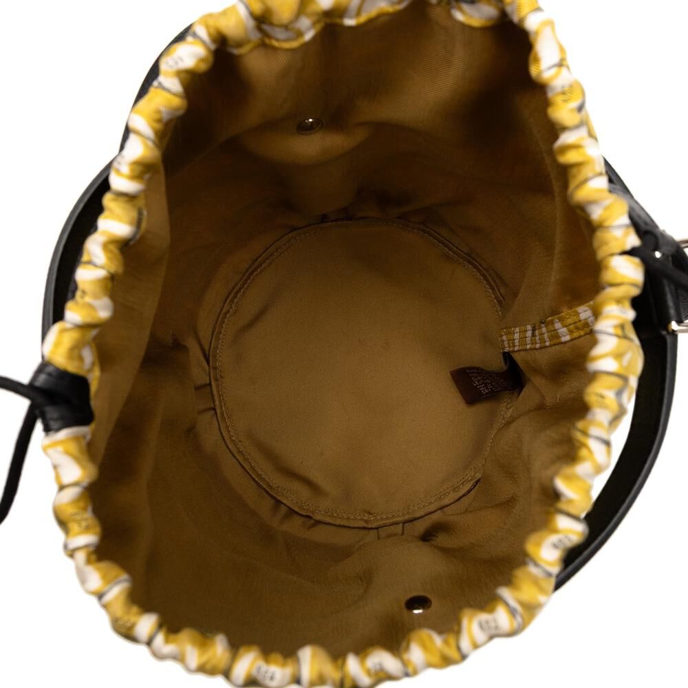 Herm&egrave;s Bucket Bag