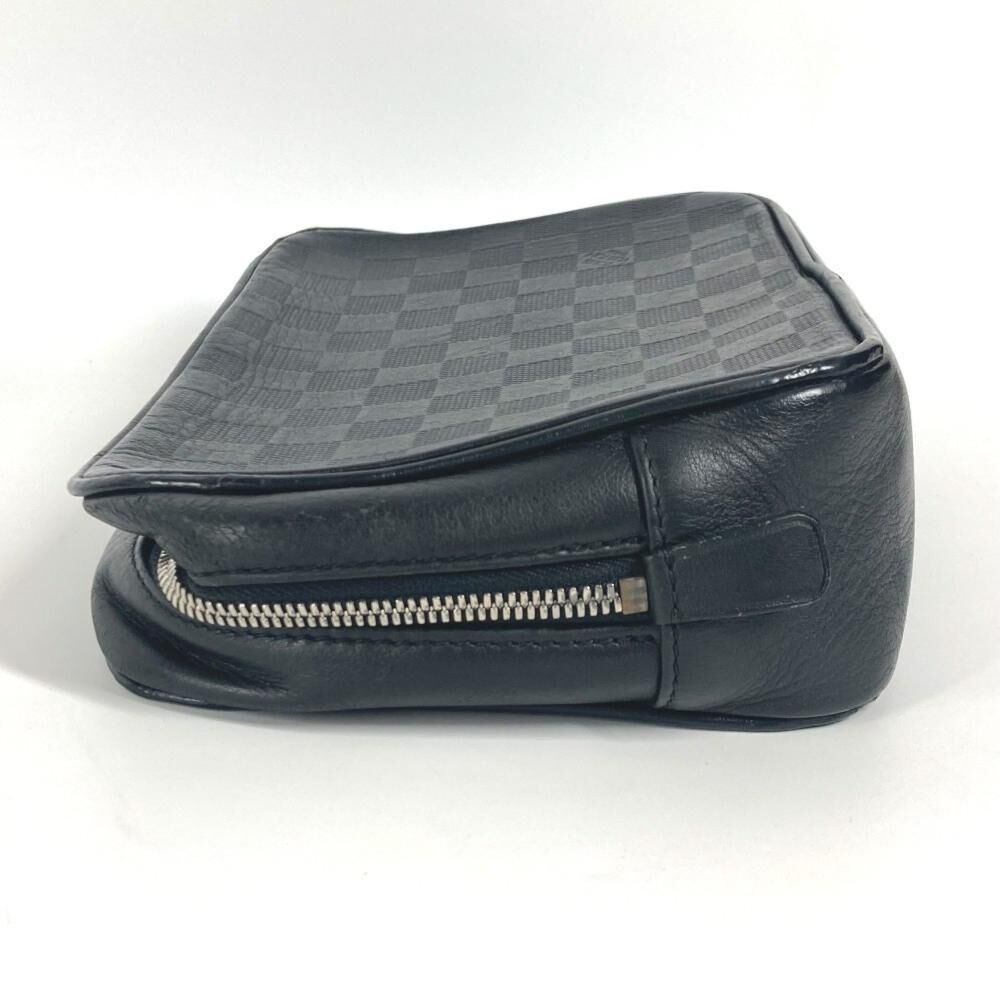 Louis Vuitton Clutch