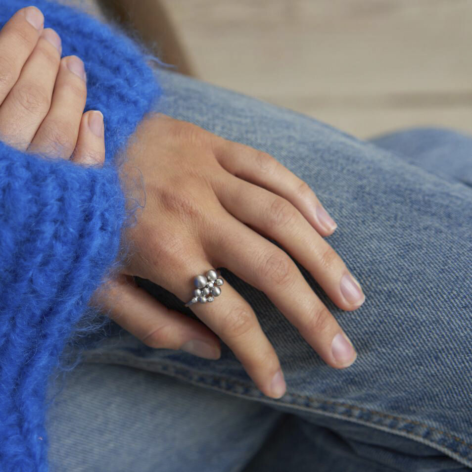 Pebbles ring - silver