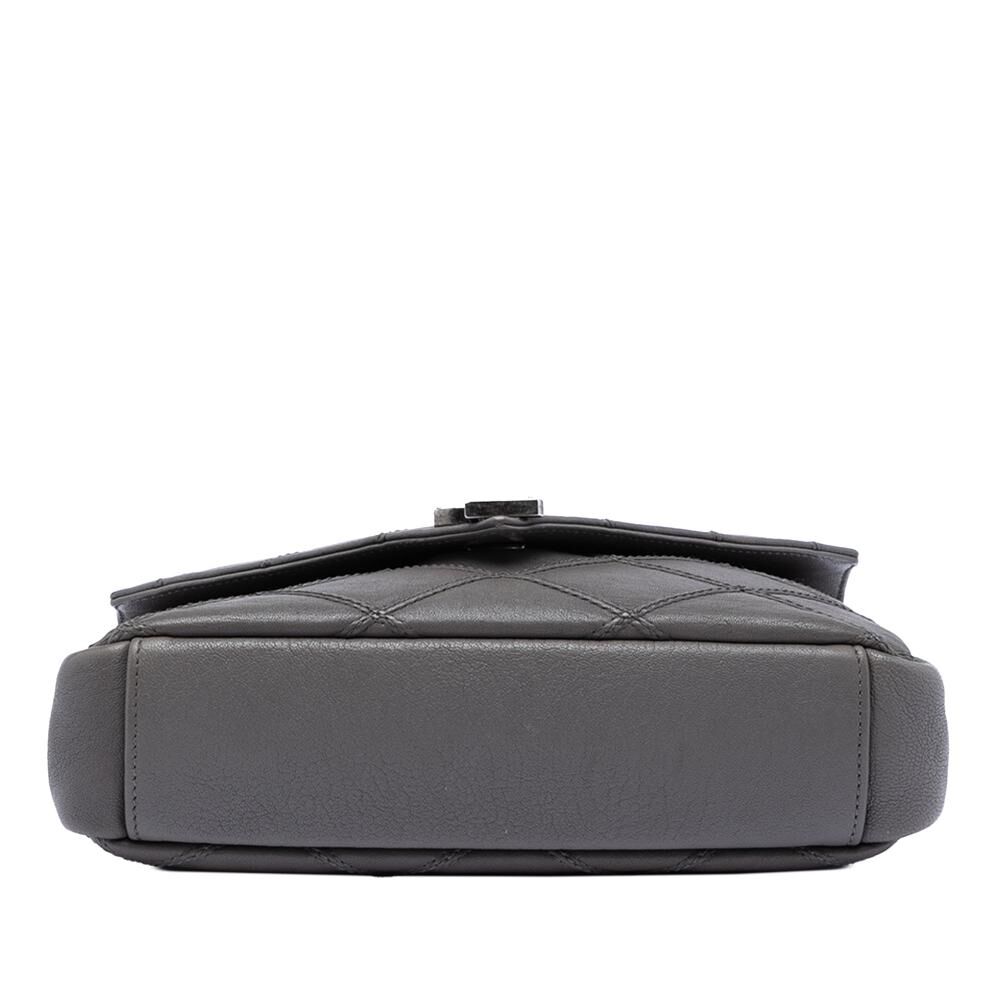 Yves Saint Laurent Handbag