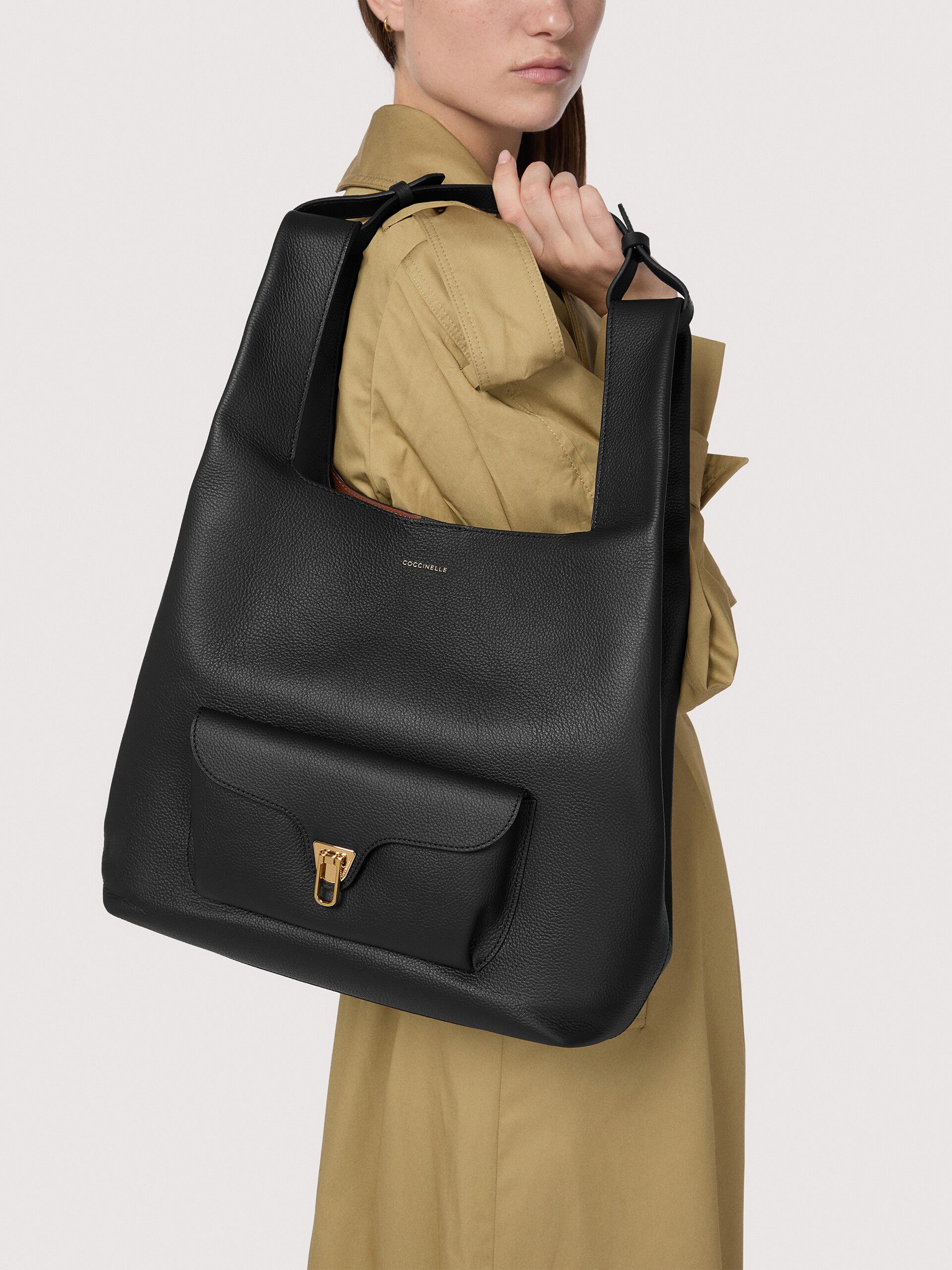 COCCINELLE BEAT SHOPPING