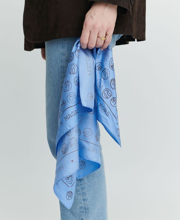 Røde Kors tørklæde - 53x53cm - 100% Silke