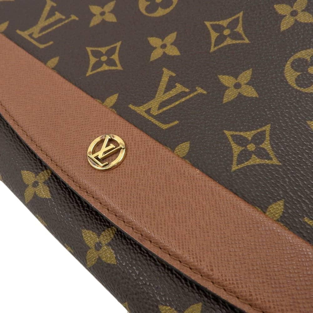 Louis Vuitton Clutch