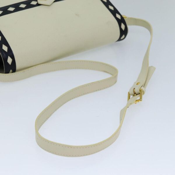 Yves Saint Laurent Shoulder Bag