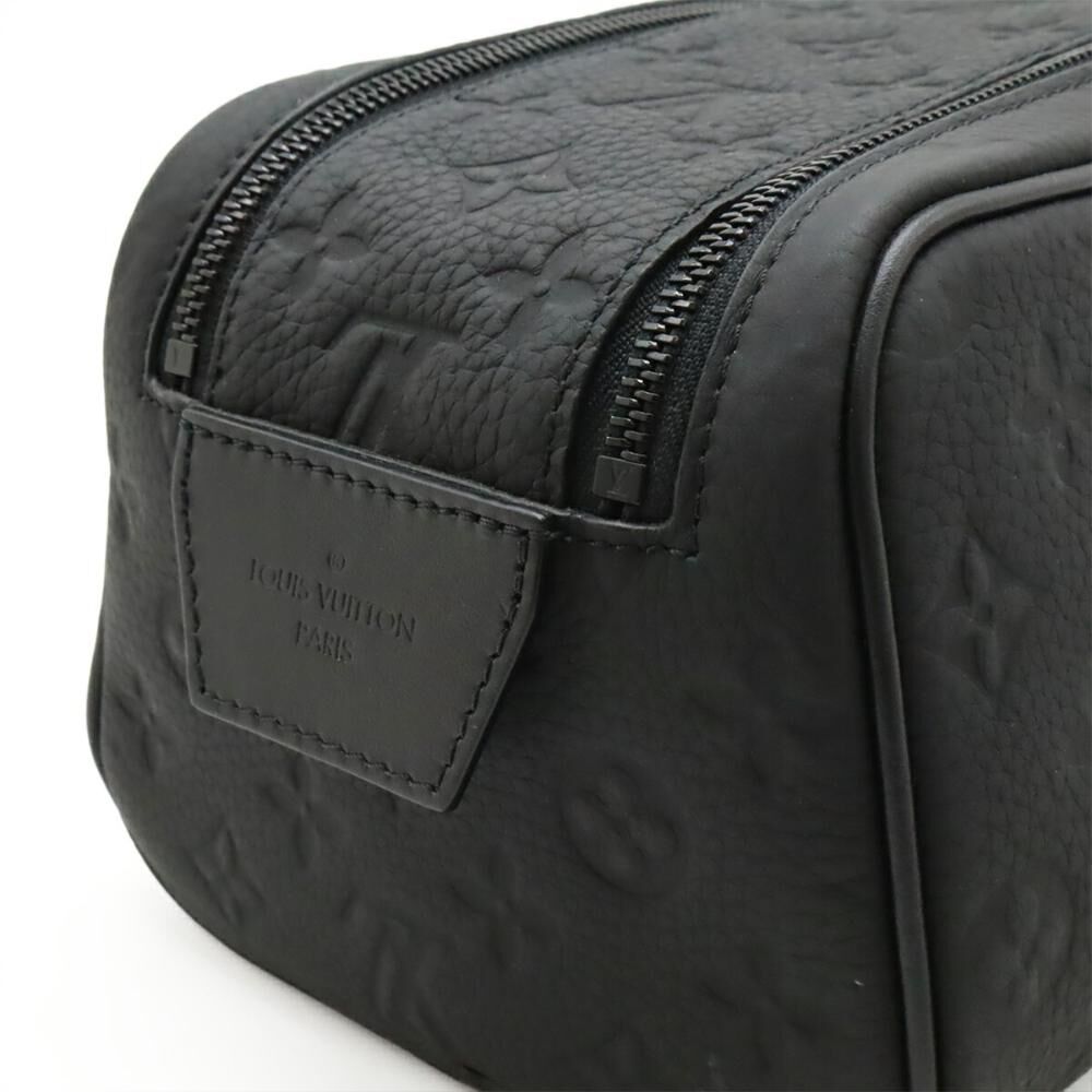 Louis Vuitton Clutch