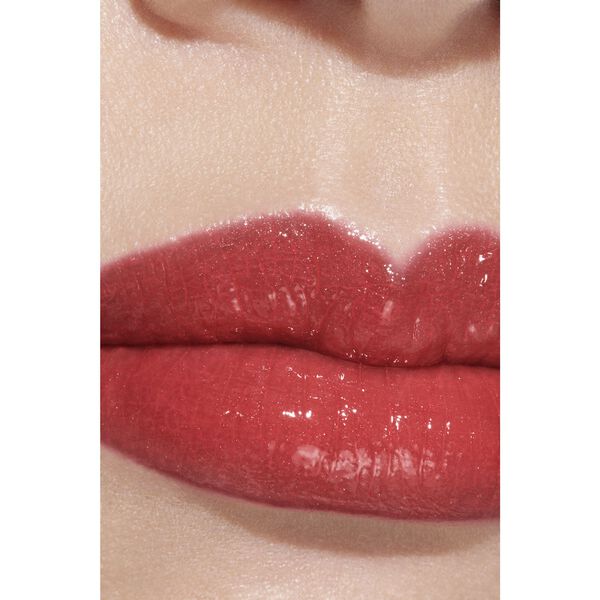 Hydrating Beautifying Tinted Lip Balm Buildable Colour