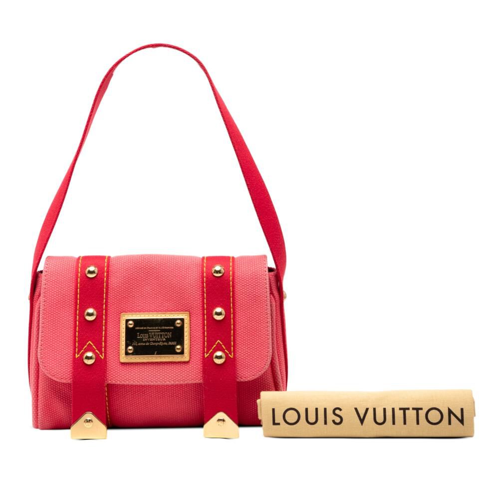 Louis Vuitton Shoulder Bags