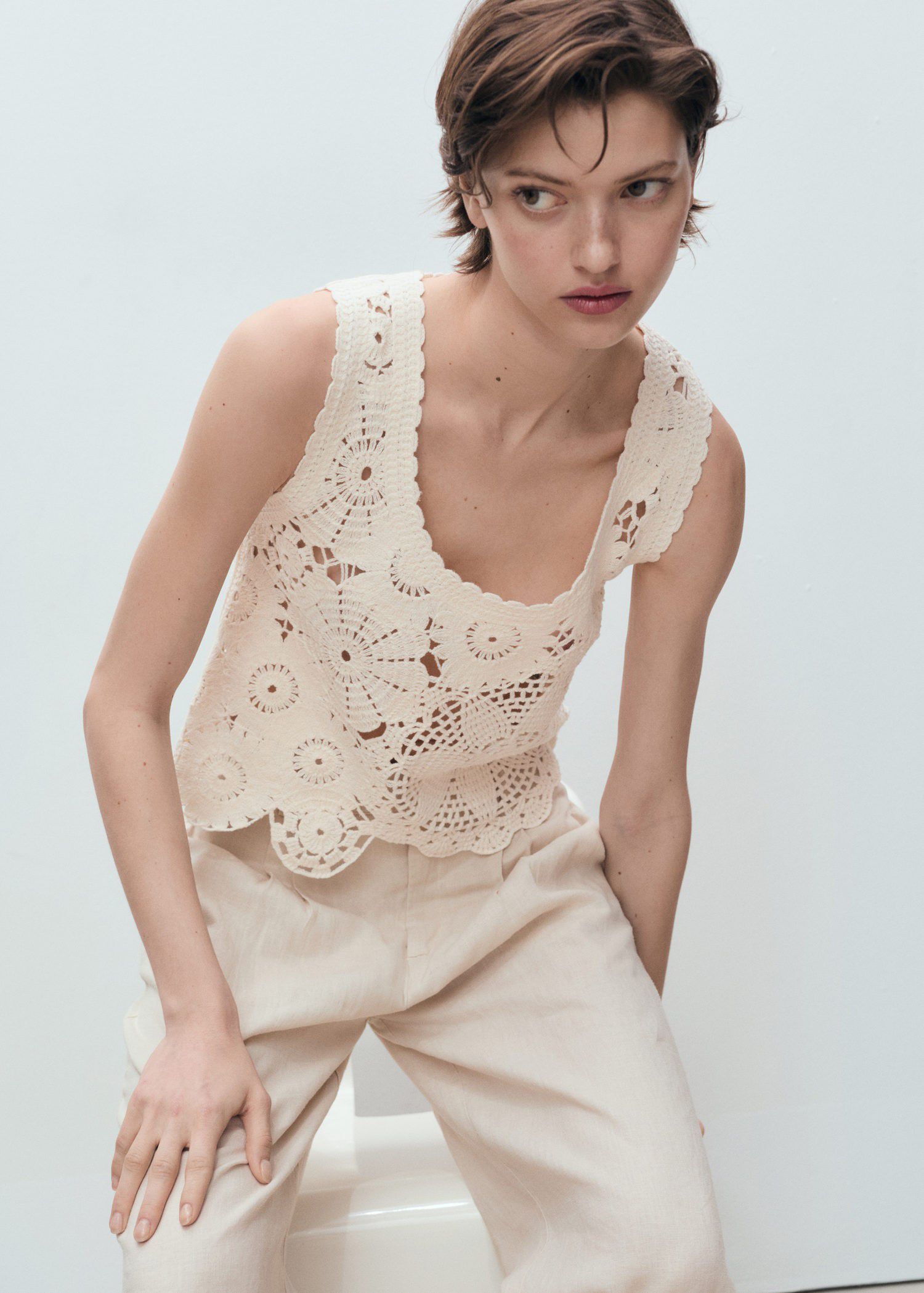 Crochet top with flowers