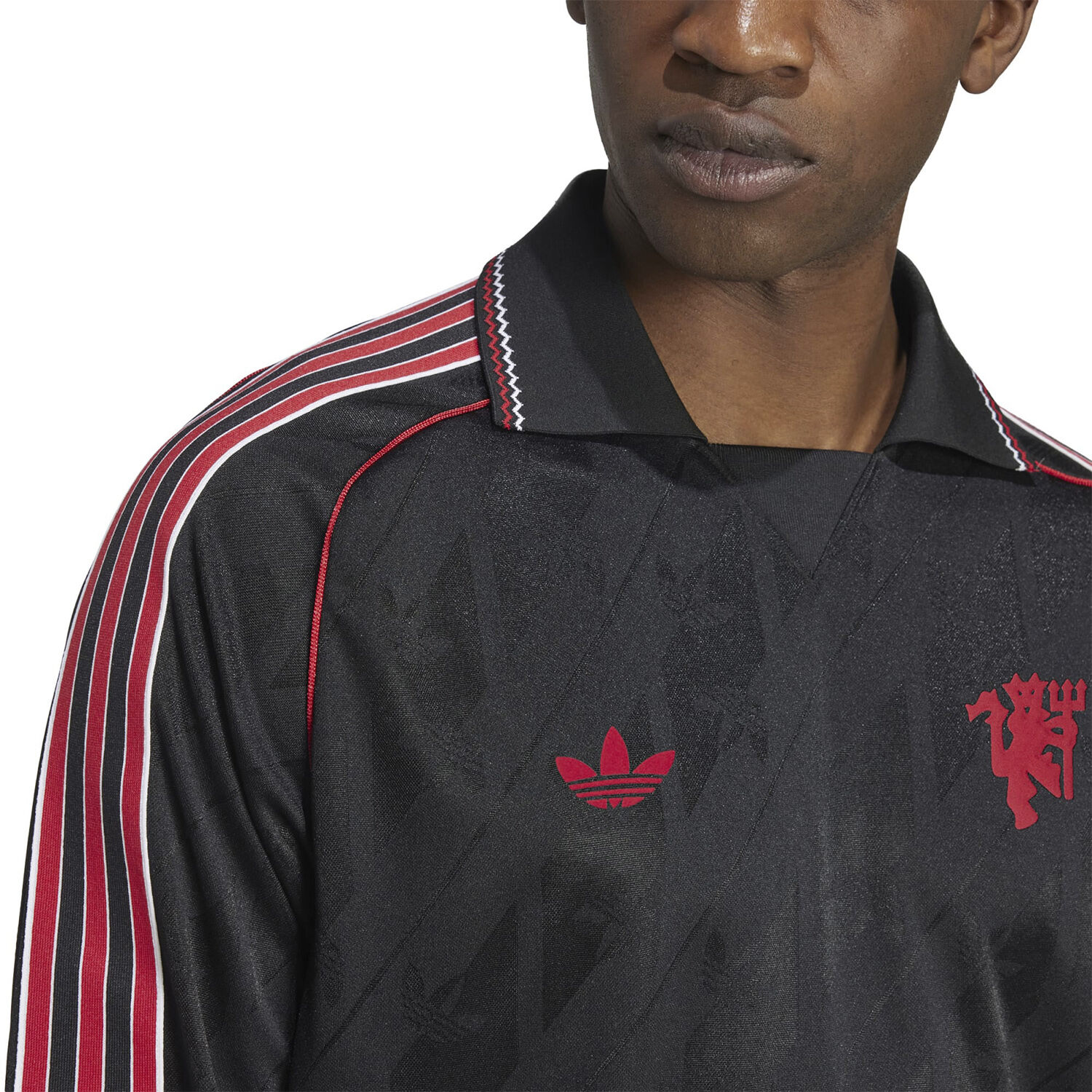 Manchester United 24/25 Lang&aelig;rmet