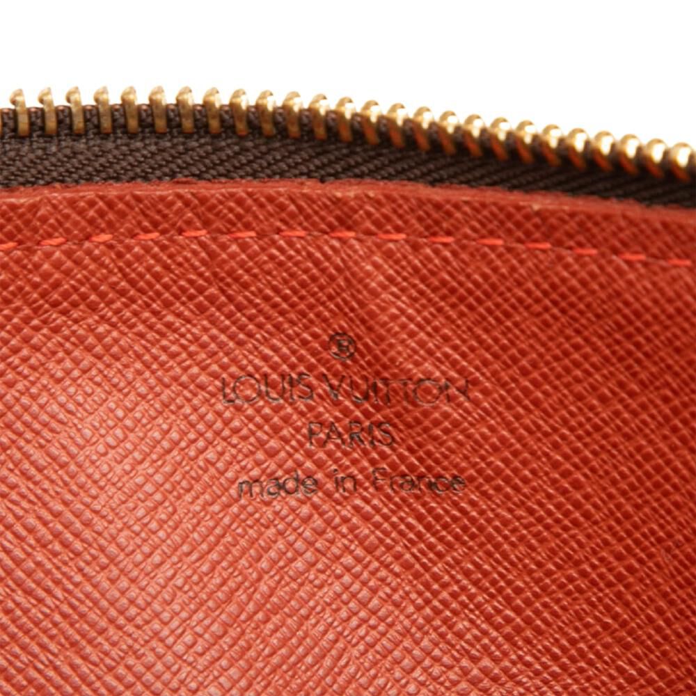 Louis Vuitton Papillon
