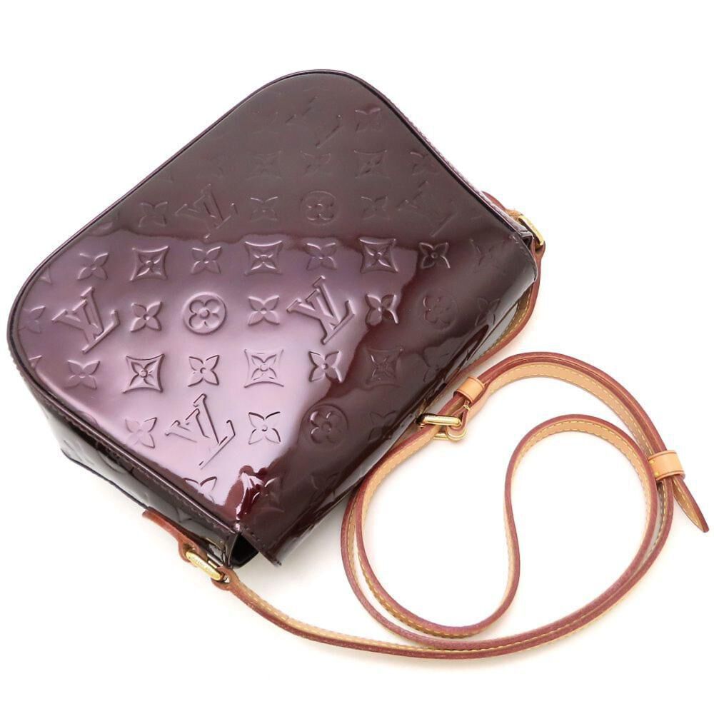 Louis Vuitton Shoulder Bags