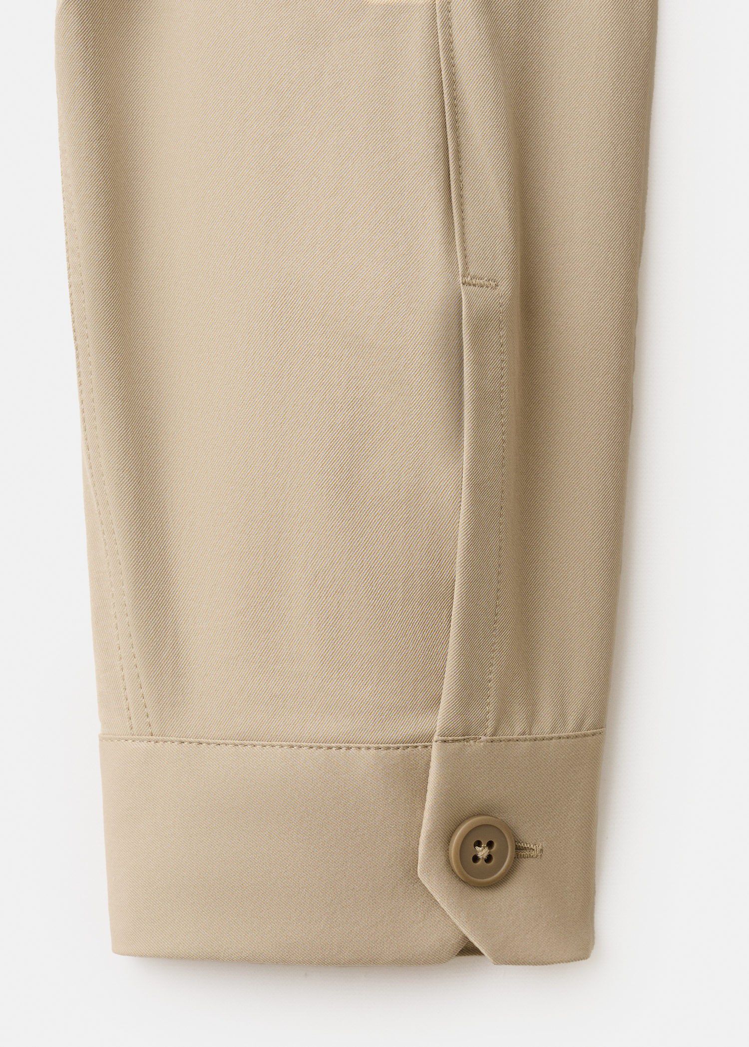 Non-iron overshirt pocket