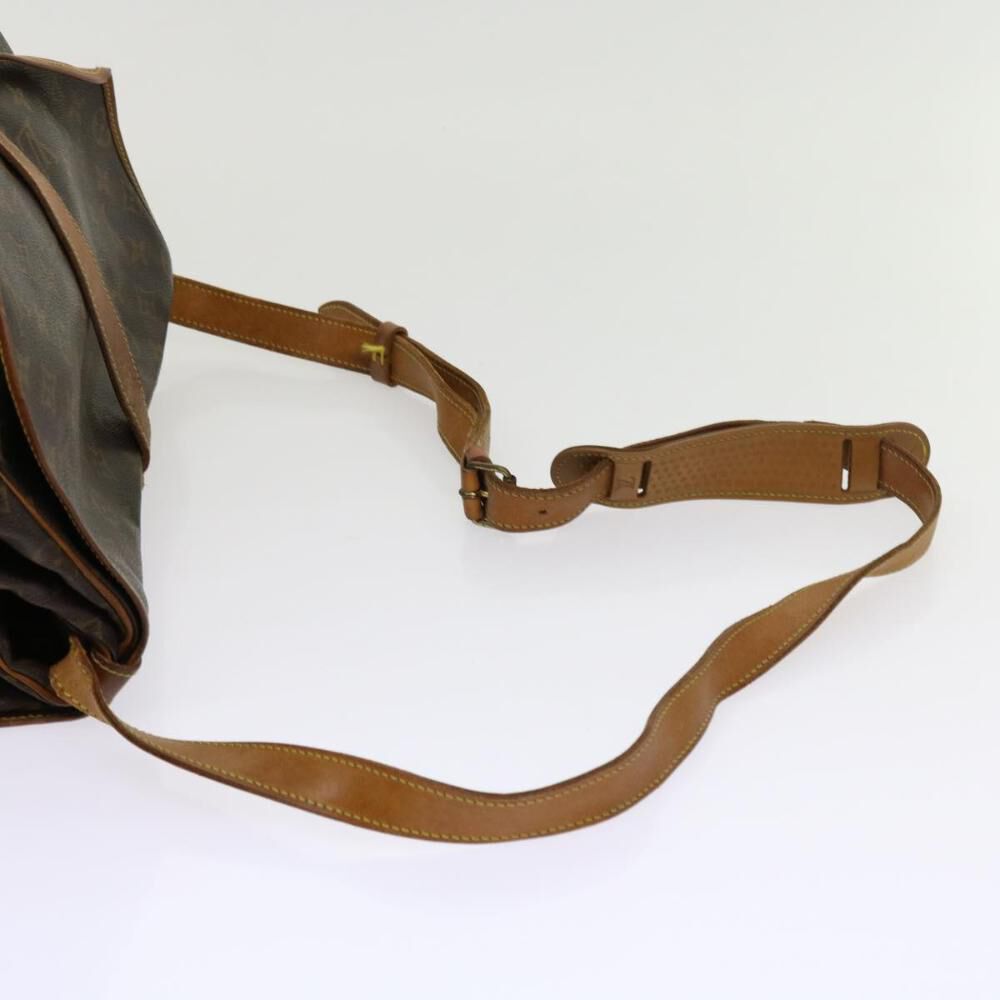 Louis Vuitton Saumur