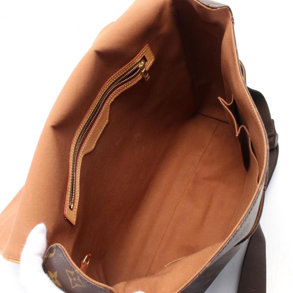 Louis Vuitton Naviglio