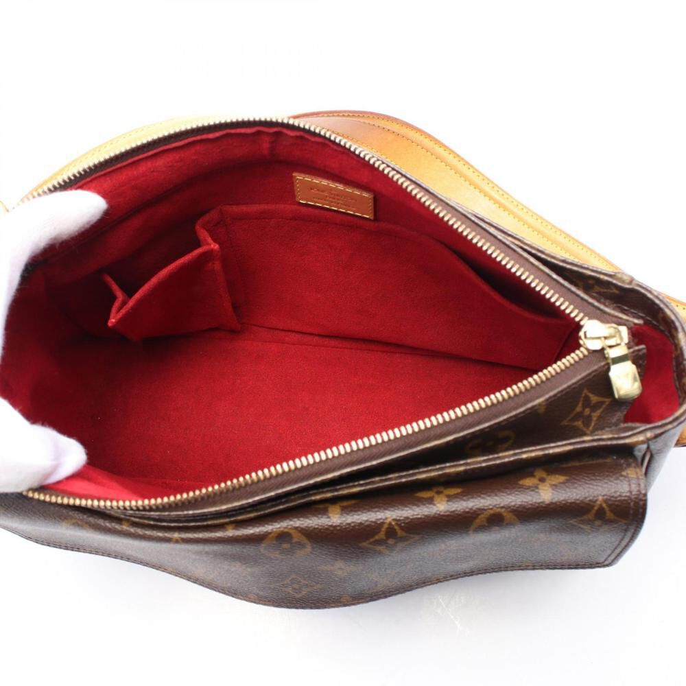 Louis Vuitton Shoulder Bags