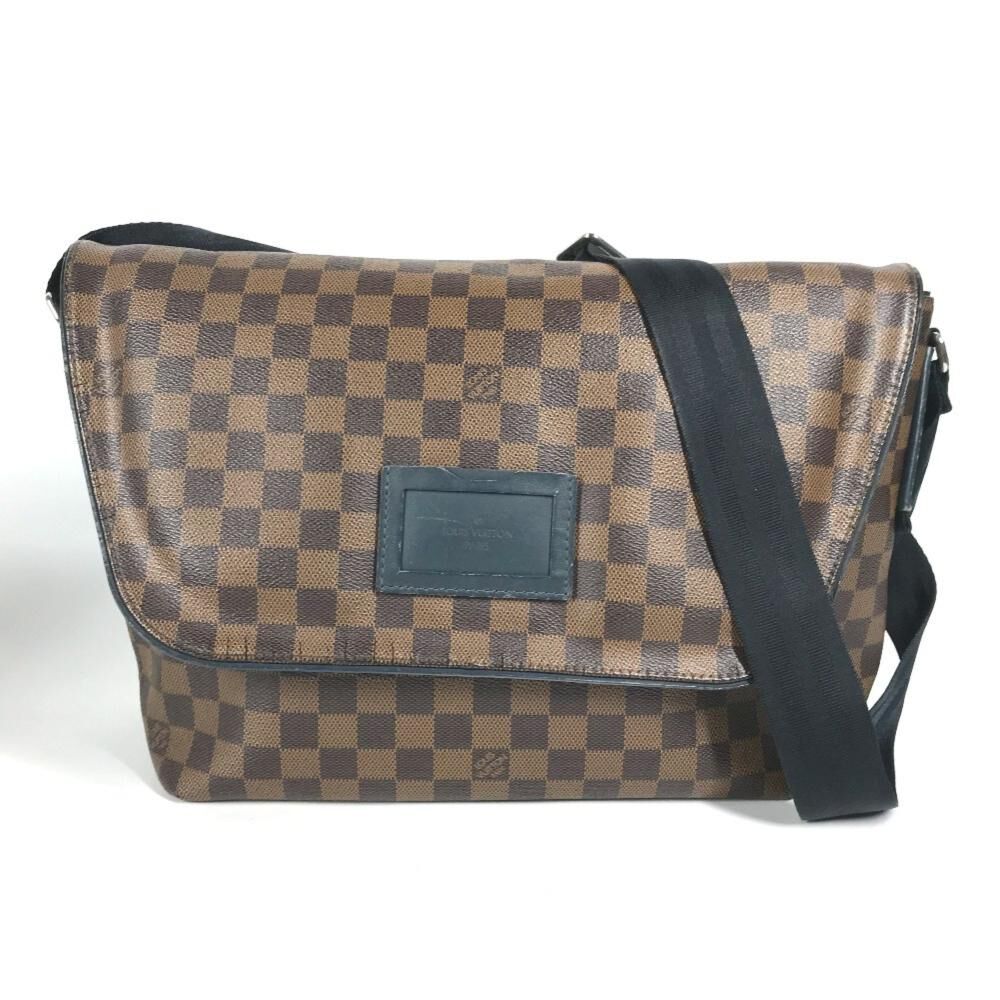 Louis Vuitton Shoulder Bags